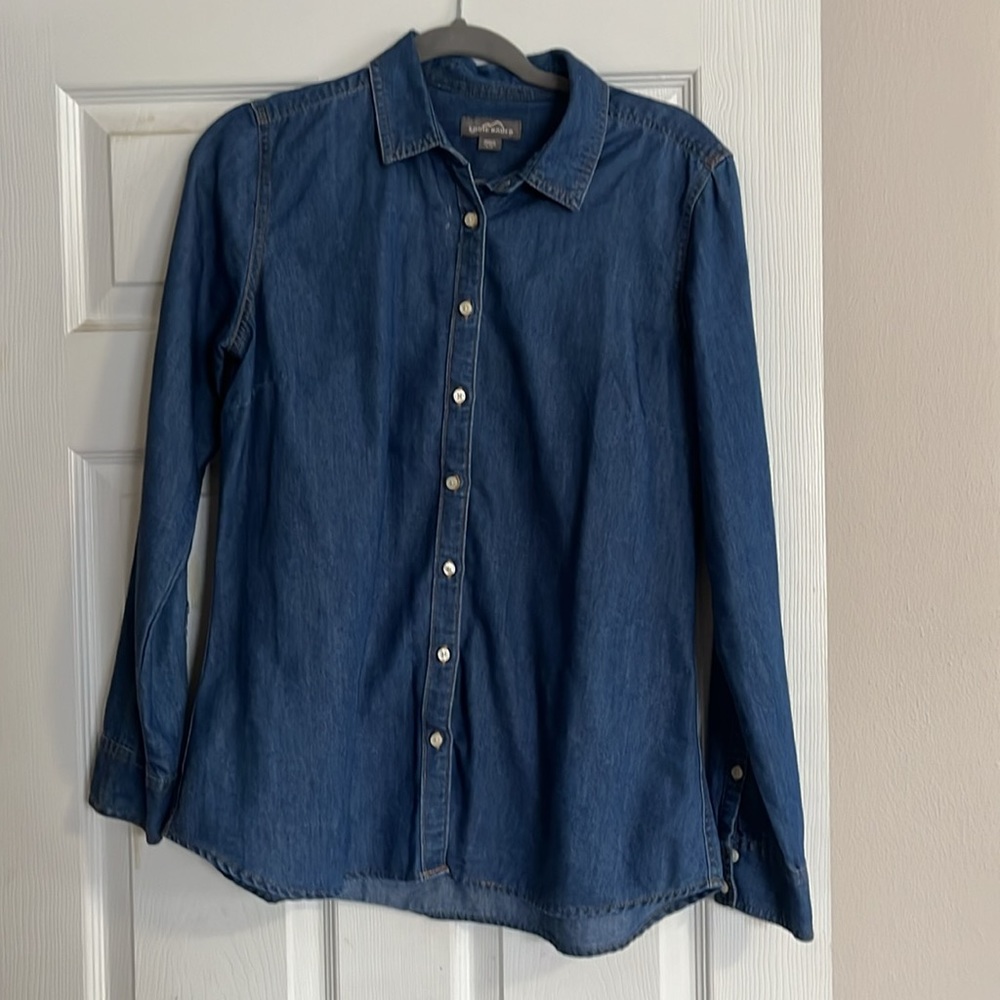 Eddie Bauer like new long sleeve blue jean shirt with white button -Large
